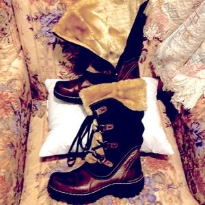 Bare traps soft leather foot & suede upper with super soft smooth non shed fur